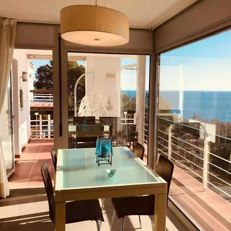 Apartamento Cala Salionç Playa Frente A La Playa Y Encima Del Mar * Tossa de Mar