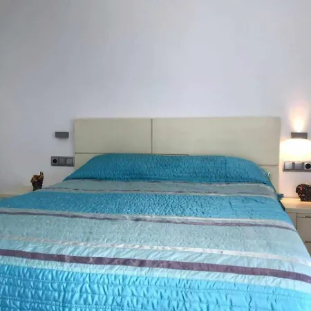 Apartamento Cala Salionç Playa Frente A La Playa Y Encima Del Mar Apartamento